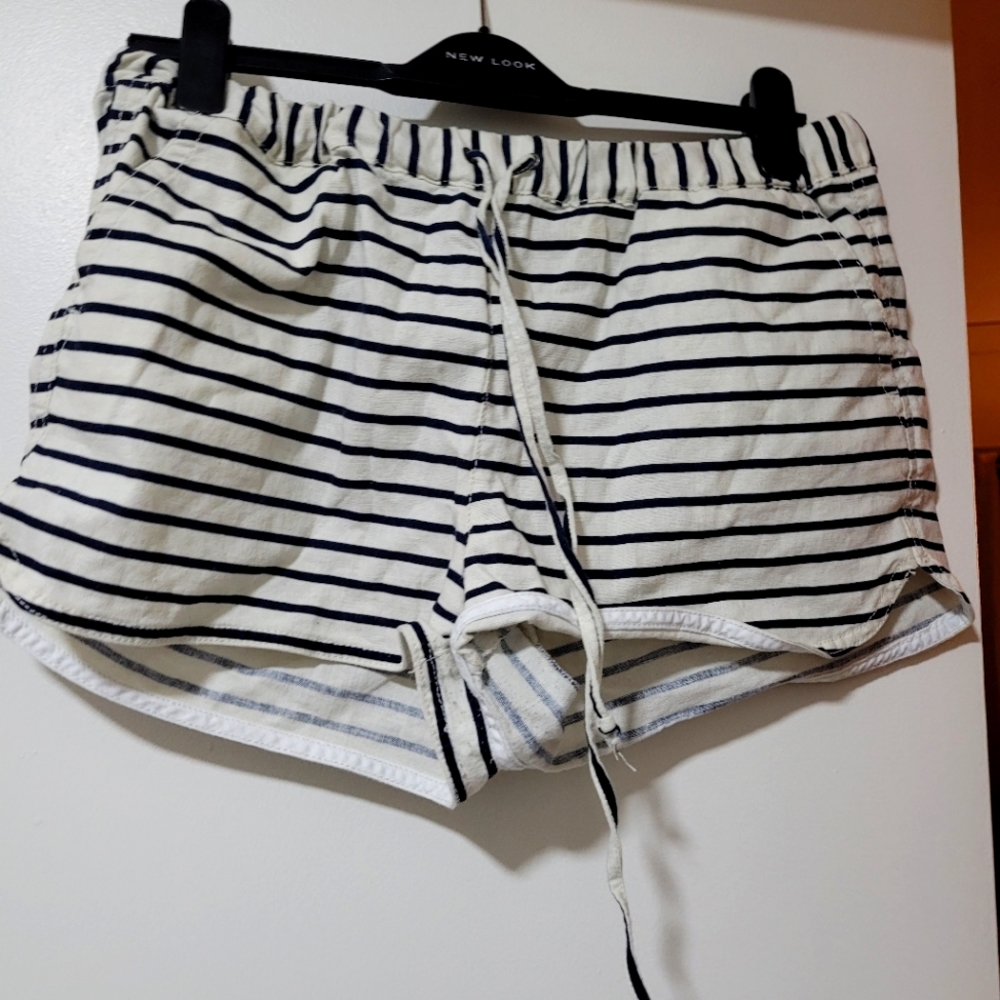 J. Crew striped shorts size Medium, navy and white